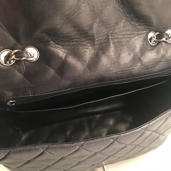 SOLD 💙 CHANEL Classic Jumbo Flap | Navy - Picture 7 of 8